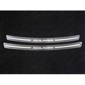 Накладка на задний бампер (лист зеркальный надпись Solaris) (только седан) Hyundai Solaris (седан/хетчбэк) 2014-2017
