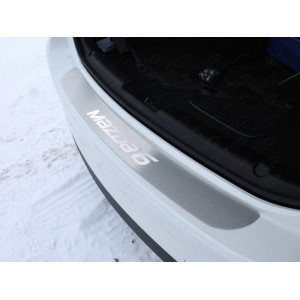 Накладка на задний бампер (лист шлифованный надпись Mazda) Mazda 6 2015-2018