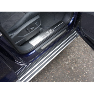 Пороги алюминиевые "Slim Line Silver" 1820 мм Audi Q5 2017-  (а/м без пневмоподвески)