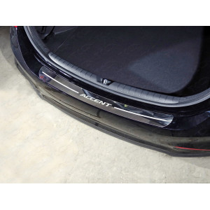 Накладка на задний бампер (лист зеркальный надпись Accent) Hyundai Accent 2017-