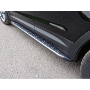 Пороги алюминиевые с пластиковой накладкой (карбон серые) 1820 мм Hyundai Santa Fe Grand 2016-